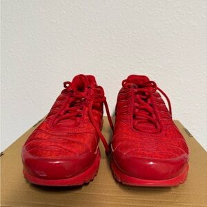 Nike Air Max Plus - University Red